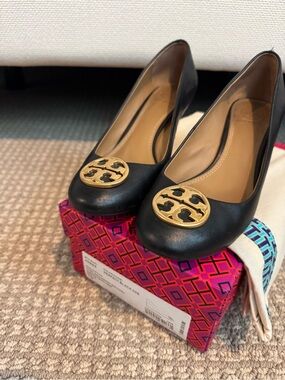 Tory Burch Chelsea Wedge Nappa Leather